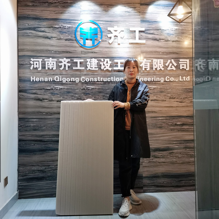 挤塑板的防水性和防潮性很棒 挤塑板的防水性和防潮性很棒
